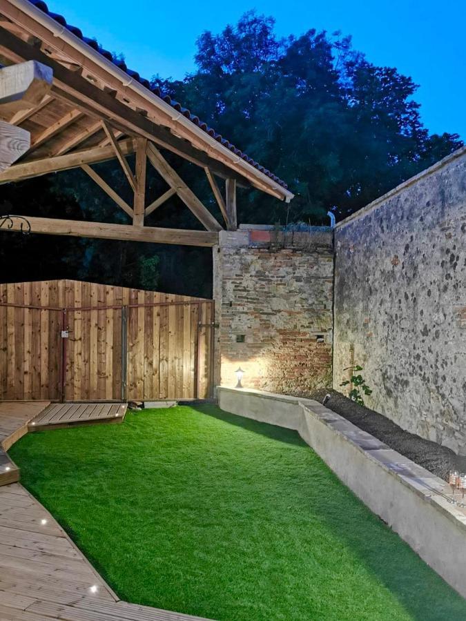 Montpezat  Gite Le Jardin Secret Et Gite Au Temps Suspendu מראה חיצוני תמונה