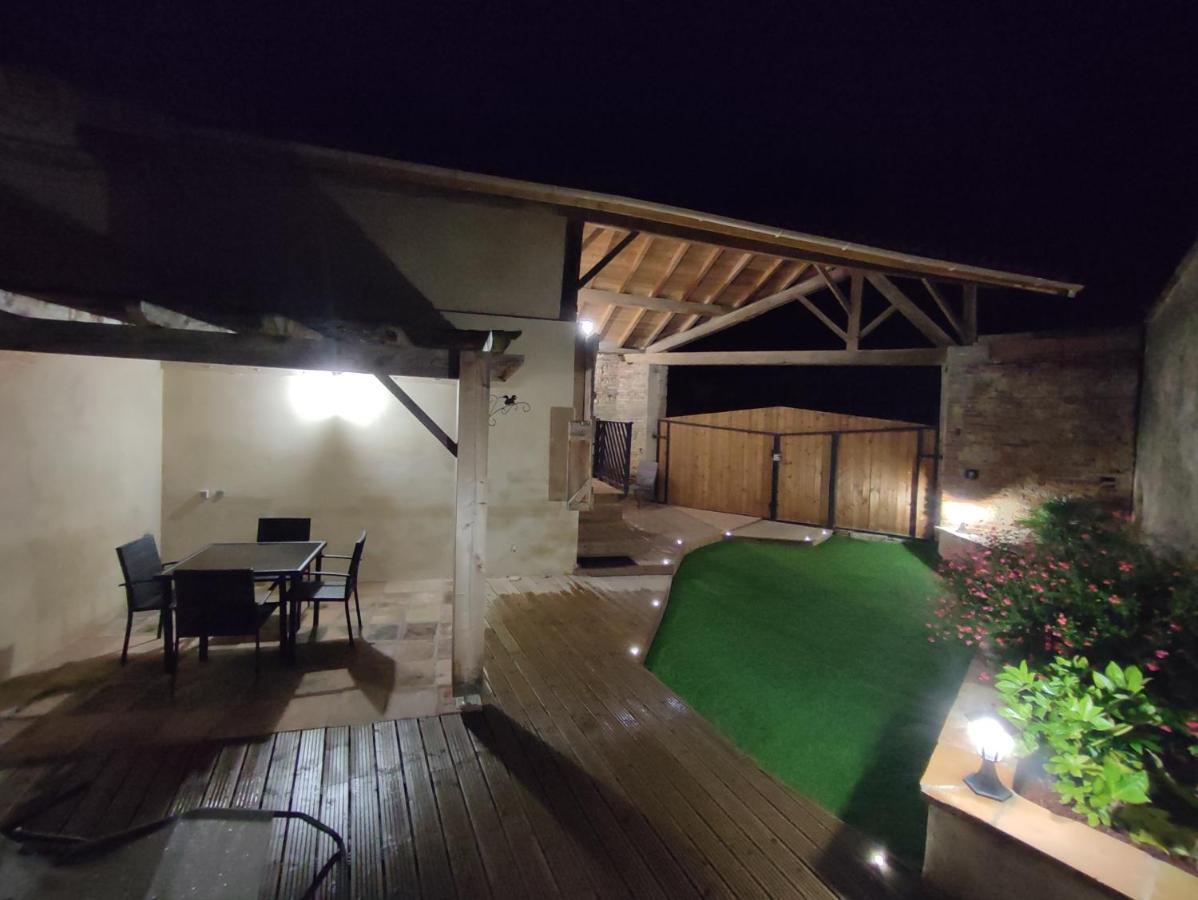 Montpezat  Gite Le Jardin Secret Et Gite Au Temps Suspendu מראה חיצוני תמונה